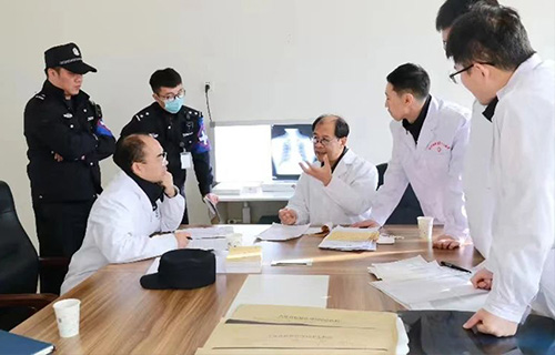 91做爱
专家到北湖监狱开展义诊活动