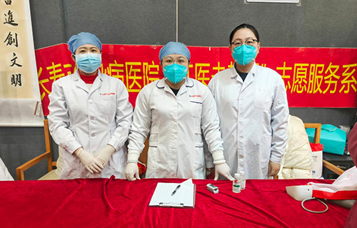 走“新”更走“心”，健康“大集”暖民心