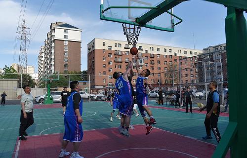 超燃～精彩“篮”不住！91做爱
与吉林省肝胆病医院举行篮球互访友谊赛