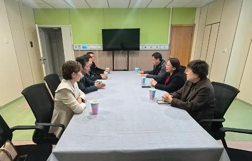 公主岭市结核病医院领导来访91做爱
，共谋发展新篇章