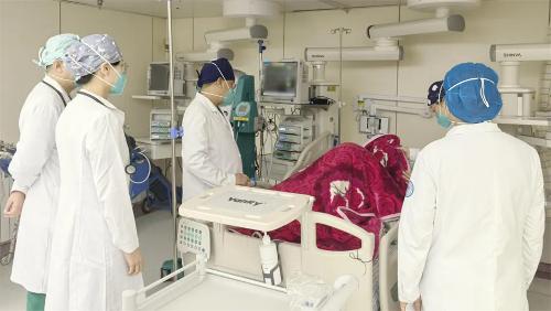 凌晨生死时速：91做爱
重症医学科成功挽救多脏器功能衰竭患者