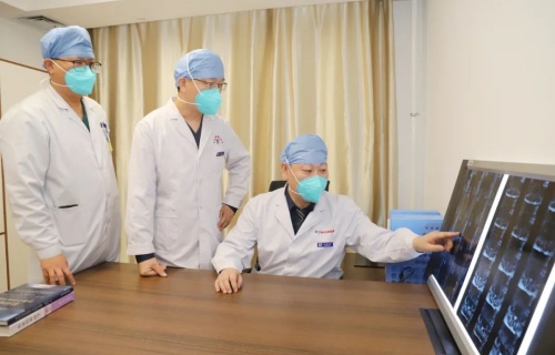 导医丨骨科·普外科：精于医骨，修复创伤的坚实后盾