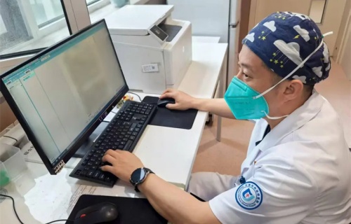 案例丨七旬老人双侧颈部现肿物，警惕淋巴结结核来袭！