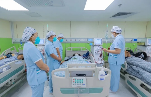 风采丨从“爱心驿站”到“临时家属”，他们在无声处书写生命温度